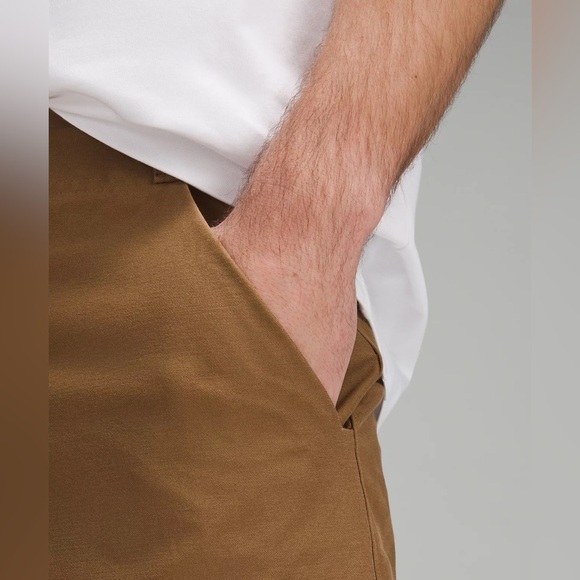 New LULULEMON Utilitech Carpenter Pant
Straight Leg Allspice - Picture 5 of 9